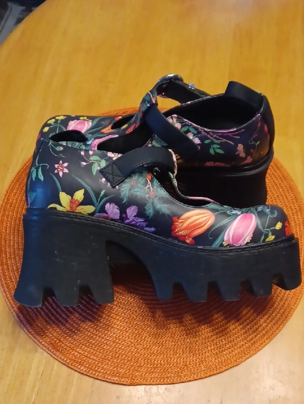 Platform Mary Jane Heeled Shoes in Floral Black
